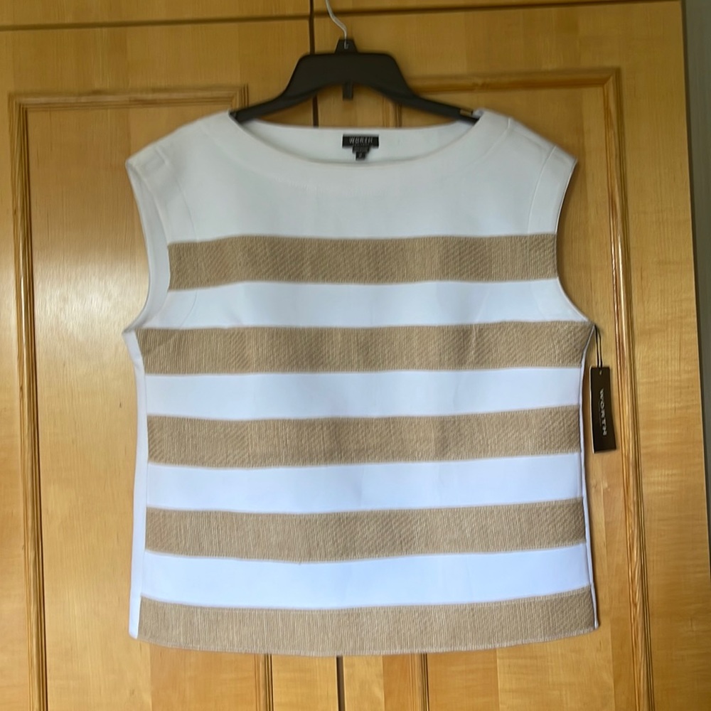 New medium Worth New York White and Natural Appliqué Stripe Neoprene Tee☘️☘️